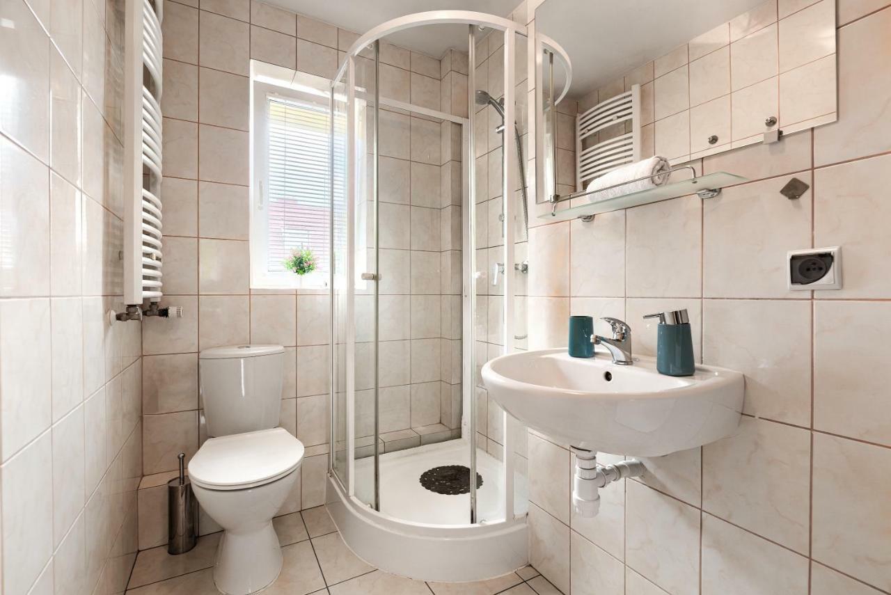 シュチェチンApartament Plan Bアパートメント エクステリア 写真